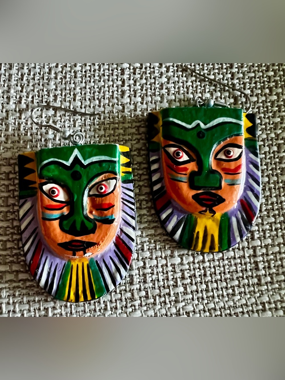 VTG Earrings Colorful Painted Tribal Face Mask Popart Wood Pierced 80s Folk Art